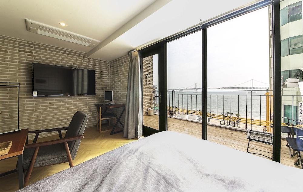 Brown Dot Hotel Gwangan Beach Busan Exterior foto